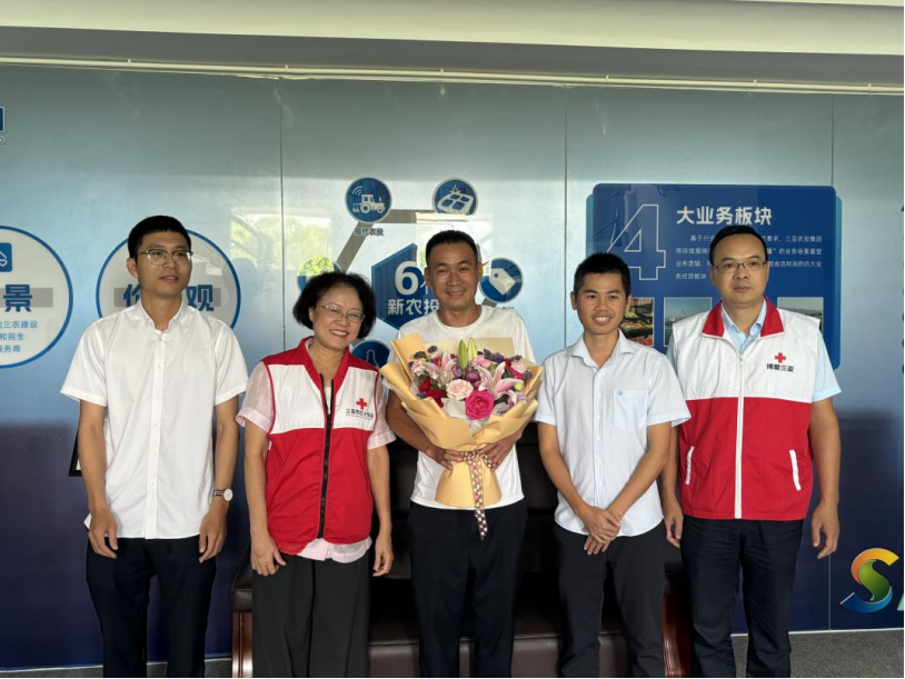 “三亞市道德模范”李濤，好樣的！